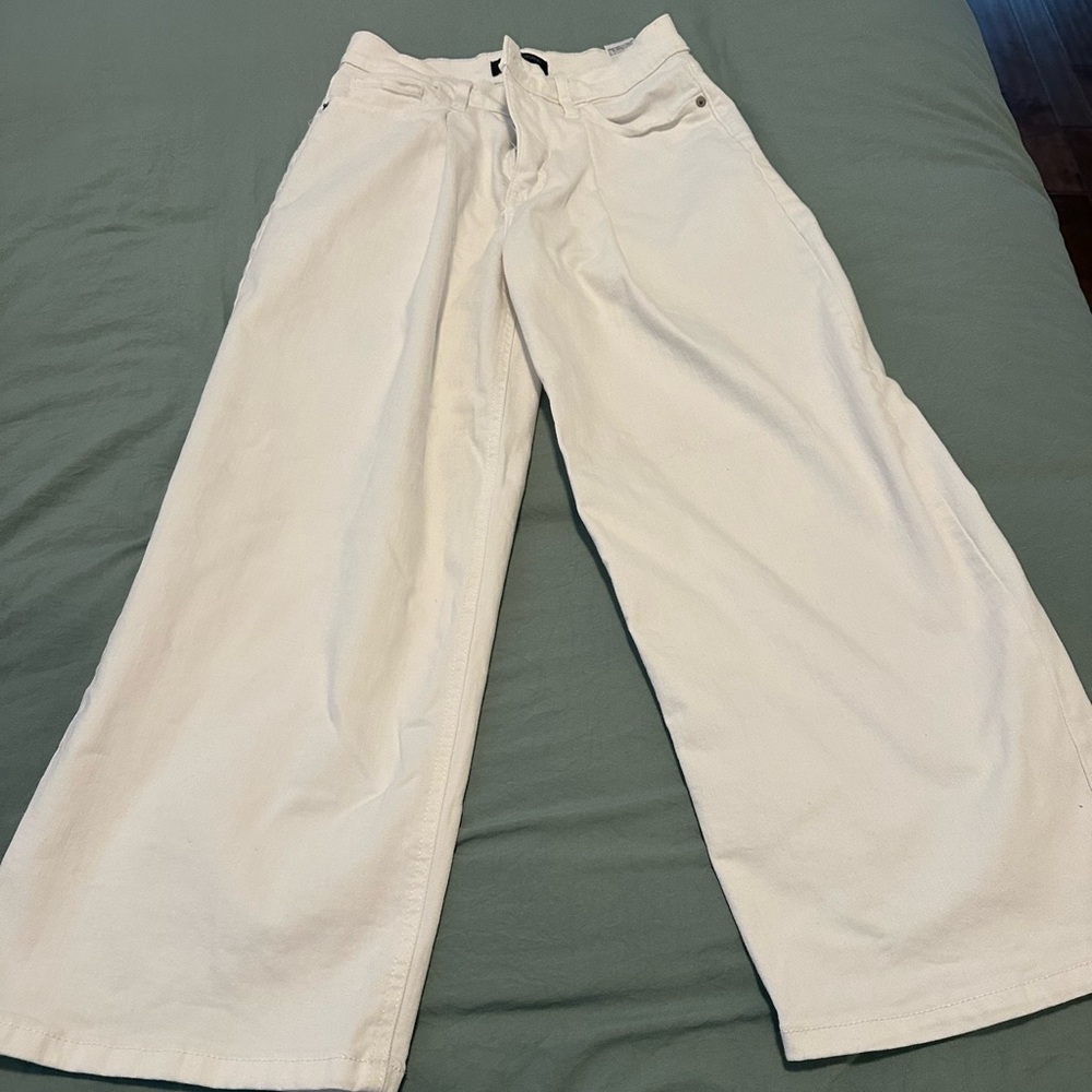 Banana Republic Wide Leg Cropped Jean